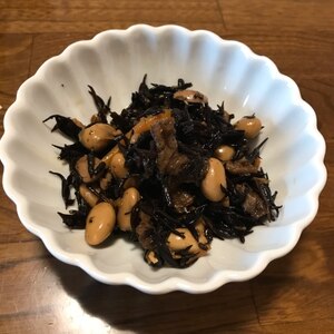 ミックスビーンズと鶏ささみのひじき煮